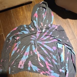 tie-dye hoodie